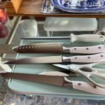 Charmline Smart Cutting Board and Knife Set with Holder. Double Cleaning and Drying Function. Space Saving Smart Home Gadgets. Keeping Kitchen Clean and Tidy